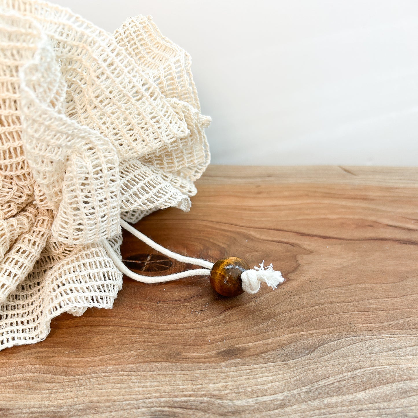 Ramie Mesh Pouf